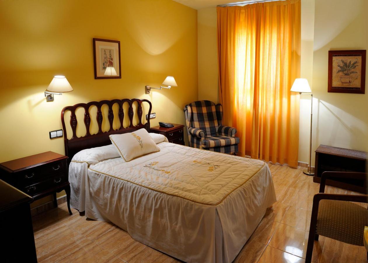 Hotel El Oasis Carchel Rum bild