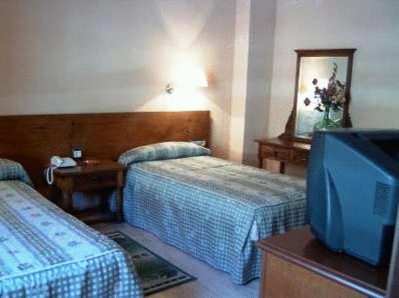 Hotel El Oasis Carchel Rum bild
